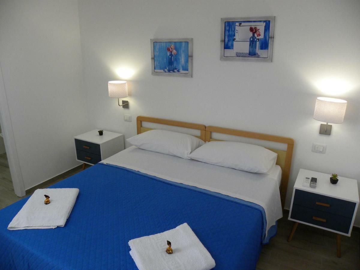 Ibiscus Bed & Breakfast กัสเตลลัมมาเร เดล โกลโฟ ภายนอก รูปภาพ